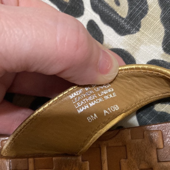 EUC Tory Burch Thora Gold Metallic Sandals. Worn a few times. Great shape! - Picture 5 of 5